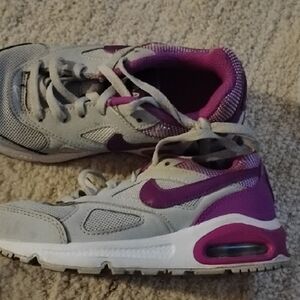 Nike Air Max Kids Gray and Pink Sneakers